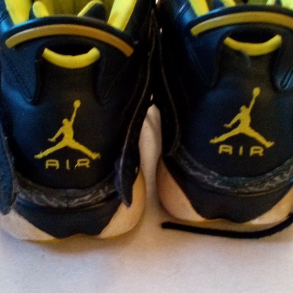 Nike Air Jordans - Picture 3 of 6